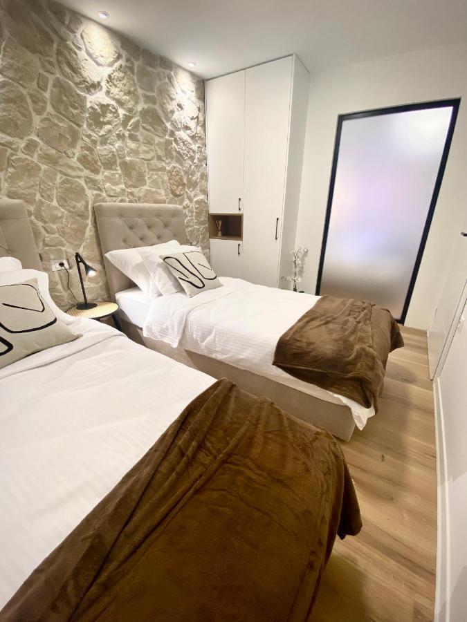 Apartment City Walls In Old Town Of Rovinj Exterior photo