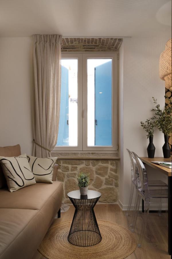 Apartment City Walls In Old Town Of Rovinj Exterior photo